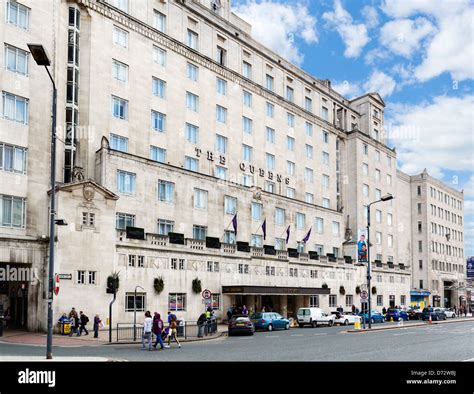 1930s Art Deco Building Town Hi Res Stock Photography And Images Alamy