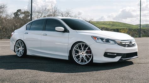 Honda Accord On Blaque Diamond Wheels Bd F Brushed Silver