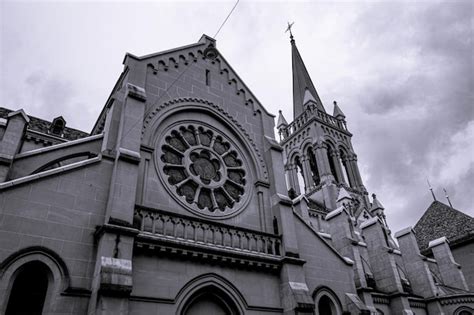 Edificios De Arquitectura En Blanco Y Negro En Berna Foto Premium