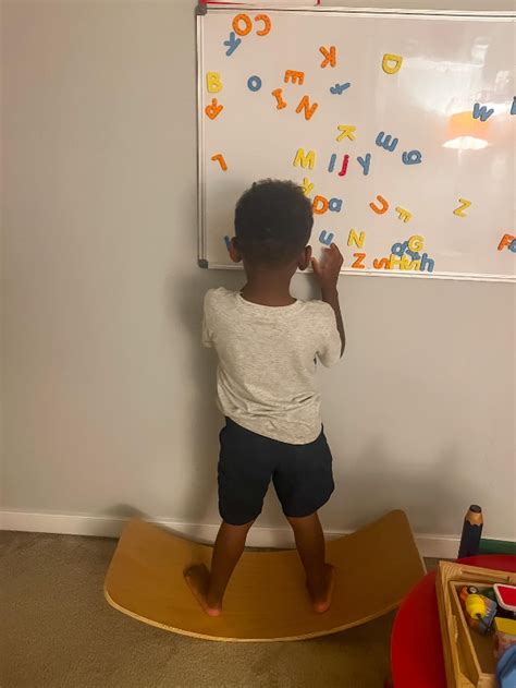 6 Of The Best Balance Board Options For Kids Paint The World With You