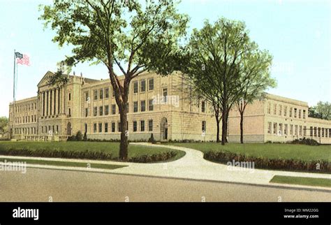 Warren G Harding Senior High School Warren 1930 Stock Photo Alamy