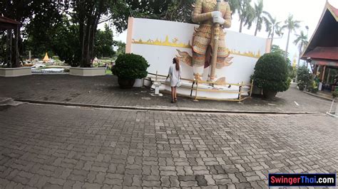 Bubble Butt Thai Girlfriend Day Out And Horny Sex Once Back Home