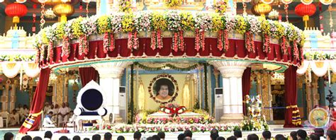 Live Darshan Bhagawan Sri Sathya Sai Baba Maha Samadhi Darshan In Prasanthi Nilayam Kulwant Hall