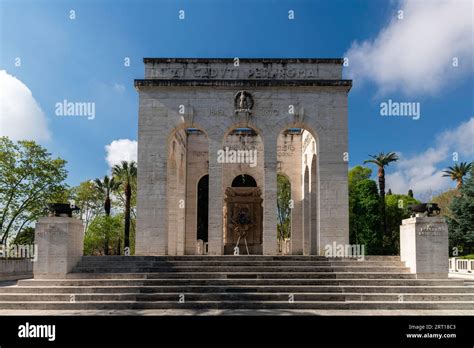 streets and architure sround the italian capital city of rome Stock ...