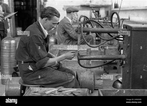 Fabryk Zyrandoli Elektrycznych Marciniak Fotos Und Bildmaterial In