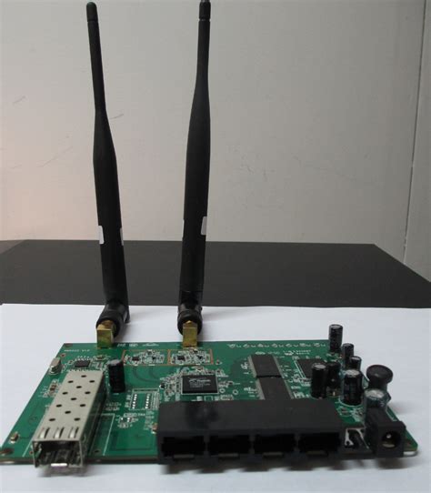 Роутер с SFP портом и WiFi - Активное оборудование Ethernet, IP, MPLS ...