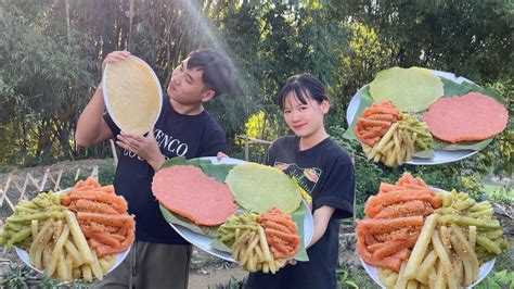 Harvest Giant Cassava Roots To Make Colorful Cassava Cakes M N Vinh