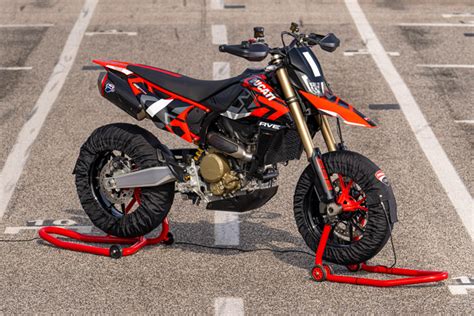 2024 Ducati Hypermotard 698 Mono Review First Look Rider Magazine