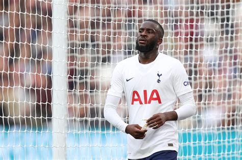 Tanguy Ndombele Flies Out To Italy To Complete Loan Move To Napoli