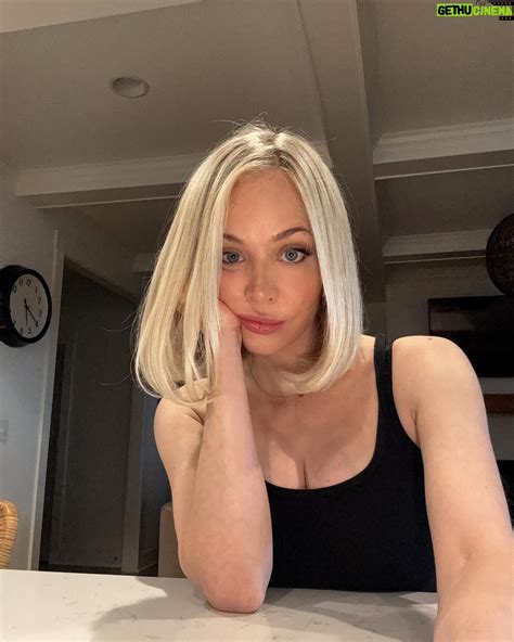 MacKenzie Porter Wiki, Biography, Age, Gallery, Spouse and more