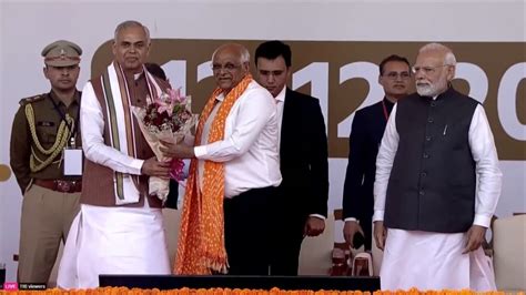 Bhupendra Patel Takes Oath As 18th Gujarat Chief Minister Along With 16 Mlas Hindustan Times