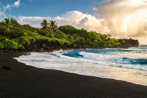 beautiful black sand beaches   world