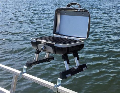 5 Best Pontoon Boat Grills Reviewed In Detail Winter 2024