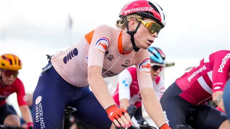 Vollering Pakt Brons Bij Tweede WK Gravel Niewiadoma Soleert Naar