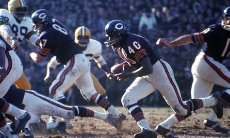 Bears Hall of Fame RB Gale Sayers has passed away at age 77