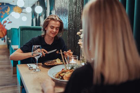 Kolacja Dla Dwojga W Restauracji Radiowa Prezentmarze