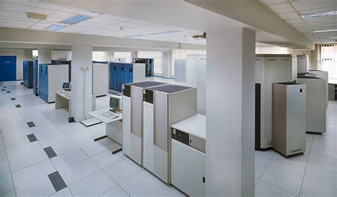 25,900+ Mainframe Computer Stock Photos, Pictures & Royalty-Free Images ...