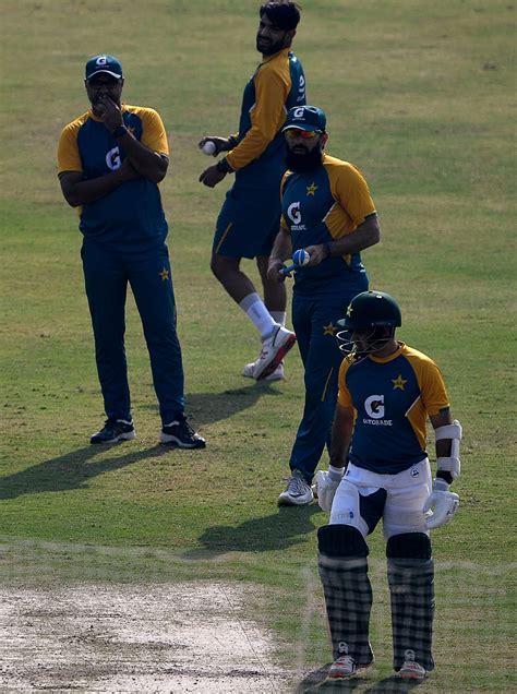 Waqar Younis And Misbah Ul Haq Oversee A Training Session