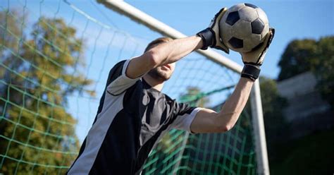 Boosting Your Goalkeeping Skills | Soccer Training Reviews