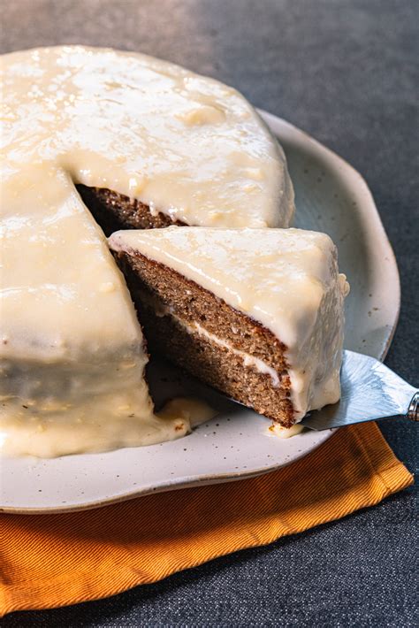 Spice Cake With Cream Cheese Frosting: A Step-by-Step Tutorial