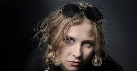 Суд арестовал участниц Pussy Riot Марию Алёхину и Люсю Штейн