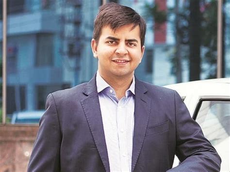 Bhavish Aggarwal Bio, Entrepreneur, Age, Height, Wife, Family, Net ...