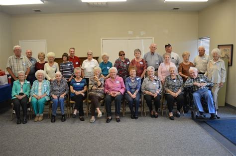 Alumni of old Heath School enjoy reunion – Blue Ribbon News