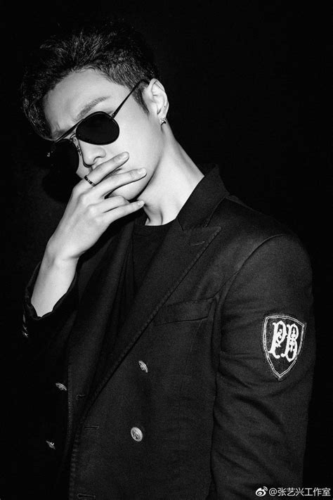Lay Pics On Twitter Exo Exo Lay Yixing