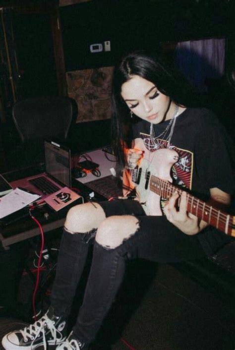 Maggie Lindemann What Is Swimming S Punk Fall Grunge The