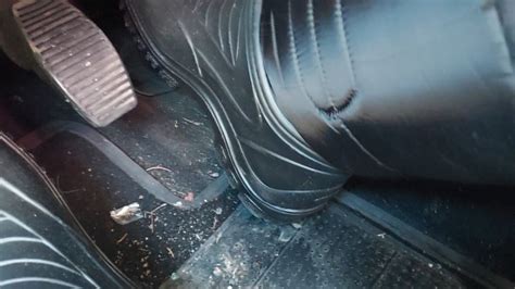 Nicoletta Embassi Hardcore Pedal Pumping Snow Boots Avi