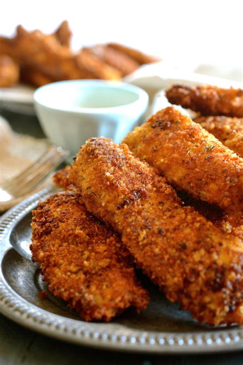 Crispy Fried Chicken Fingers with Homemade Blue Cheese Dipping Sauce ...