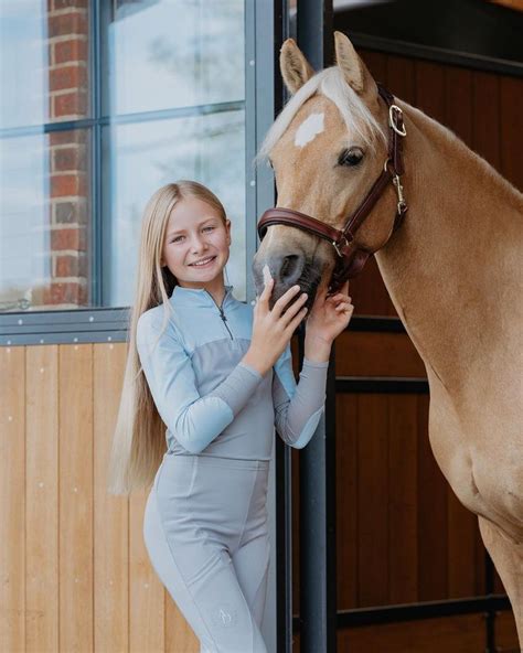 Pin by Jana Stunova To on Horse life | Horse riding clothes, Horse ...