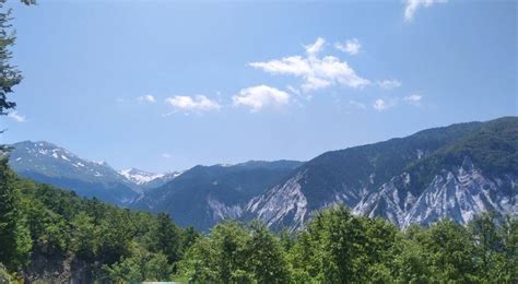 Kthjellime dhe rritje e lehtë e temperaturave si parashikohet moti për