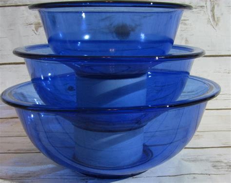 Pyrex Cobalt Blue Mixing Bowl Set Three Piece Set 322 323 325 Vintage