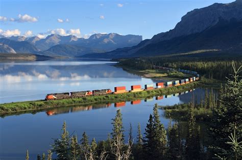 The essential guide to train travel in Canada - Lonely Planet