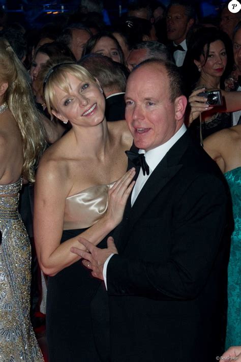 Le Prince Albert De Monaco Et Son Pouse La Princesse Charlene Au Bal