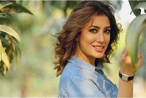 Mehwish Hayats Latest Instagram Shot Goes Viral