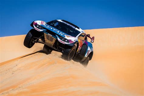 Rallye Raid Nasser Al Attiyah Victorieux De L Abu Dhabi Desert