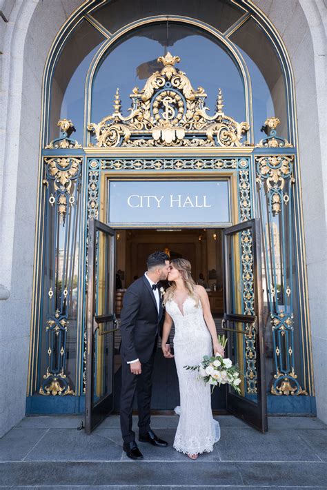 San Francisco City Hall Wedding Photo Packages | Red Eye Collection