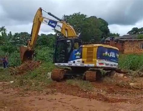 Jaru Secretaria Do Obras Envia Rapidamente Maquin Rios Para Solucionar