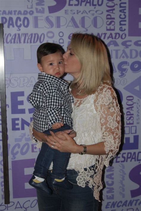 Foto Jonathan Costa e Antonia Fontenelle têm um filho Salvatore