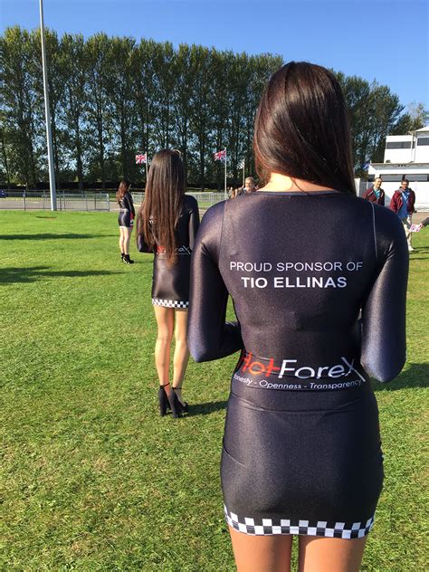 Hotforex Formula Grid Girls At Silverstone Uk Grid Girls Promo Girls Girl