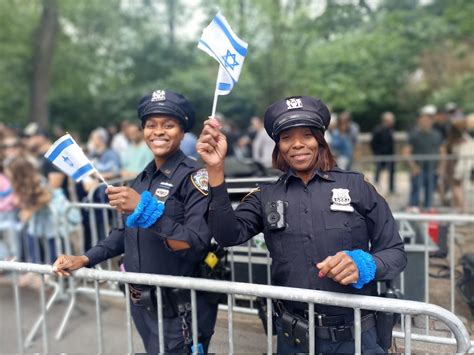 Antifarollout 🟧 On Twitter Rt Terroralarm 🇺🇸💗🇮🇱 The Israel Day Parade Starts In New York