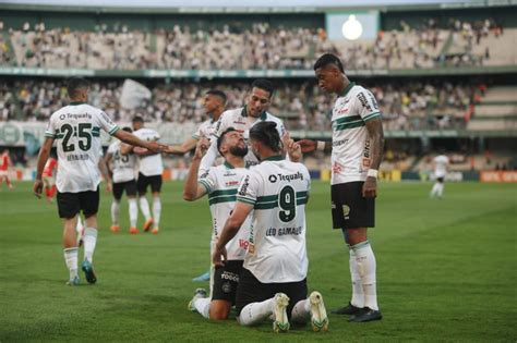 Coritiba Joga Bem E J Ganha O Roteiro Para Se Salvar