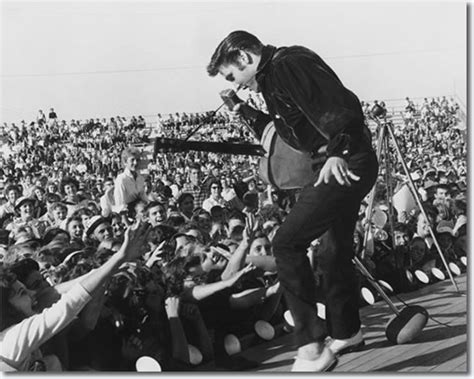 26 Eylül 1956 Elvis Presley Tupelo Konseri Ekşi Sözlük