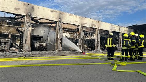 Stadtallendorf Kein Einzelfall Warum Es Bei Der Feuerwehr Immer Wieder