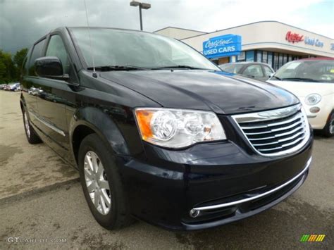 Sapphire Crystal Metallic Chrysler Town Country Touring L