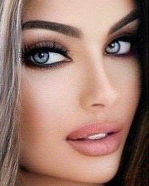 Pin en Женские образы | Belleza de cara, Chicas de belleza, Ojos de mujer