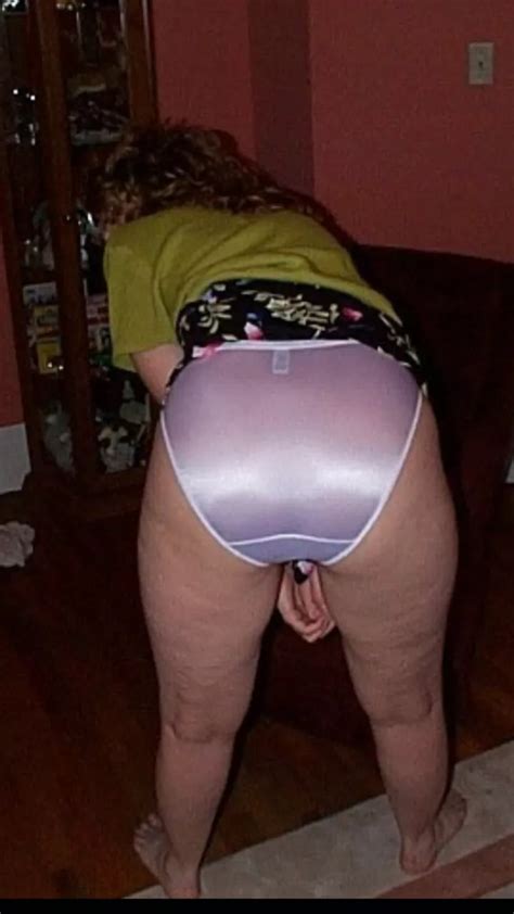 Bent Over In Pink Nudes Satinpanties NUDE PICS ORG