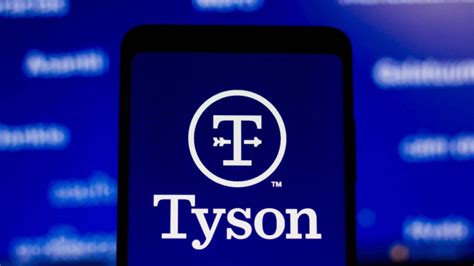 Tyson Foods Is Planning To Release 1700 Employees And Close Two Chicken Plants The Women Leaders